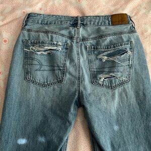 American Eagle Tomgirl Light Blue Distressed Jeans Straight Leg Button Fly Sz 00